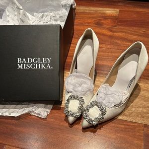 Badgley Mischka. MP5233 CHER WHTSAT (5)